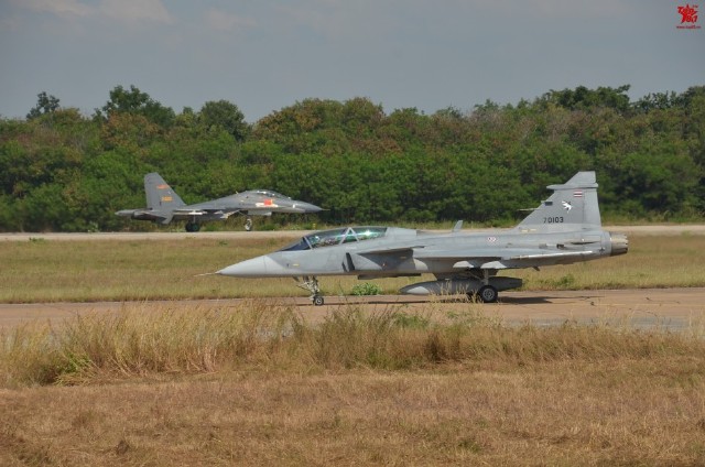 Thailand Gripens and Chinese PLAAF J-11 joint exercises 1