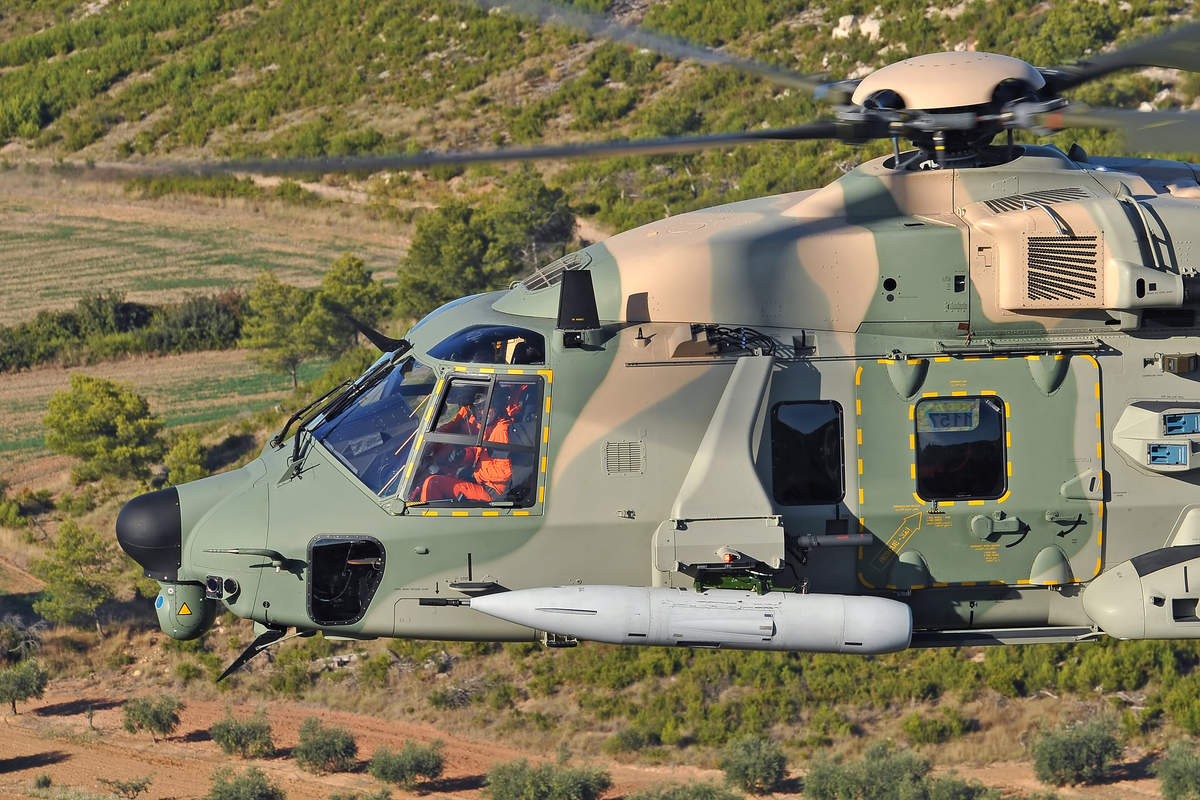 nh90tth-photo-anthony-pecchi-source-eurocopter.jpg